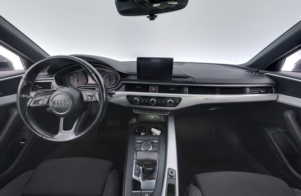 Audi A4 2016 Vihreä