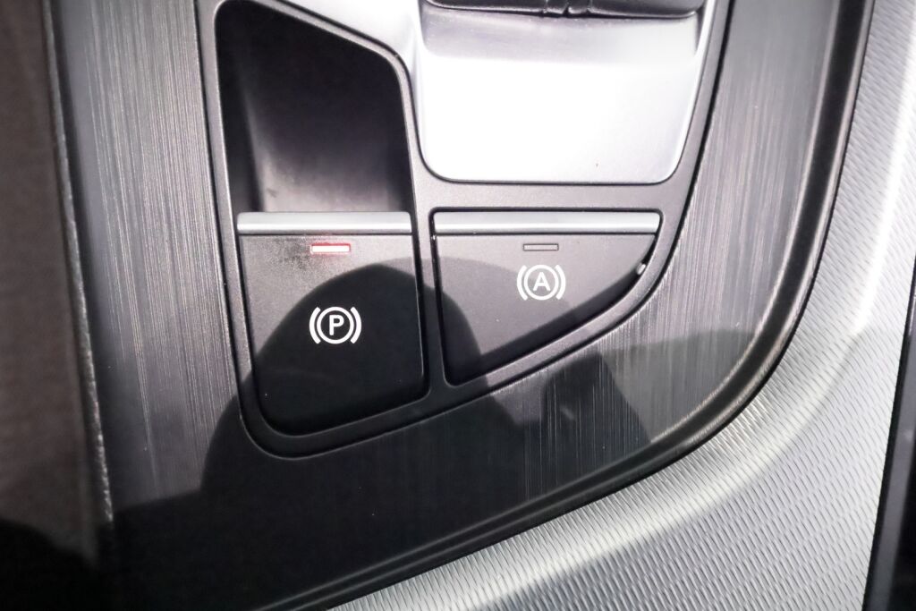 Audi A4 2016 Vihreä