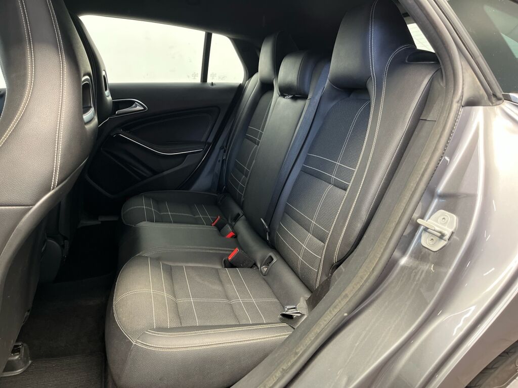 Mercedes-Benz CLA 2016 Met. Harmaa