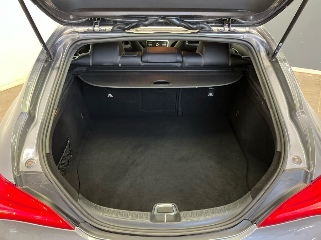 Mercedes-Benz CLA 2016 Met. Harmaa