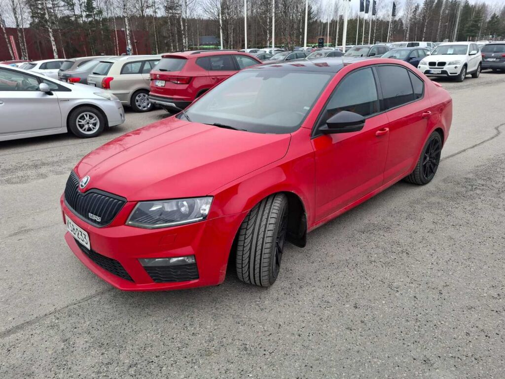 Skoda Octavia 2016 Punainen