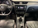 Skoda Octavia 2016 Punainen