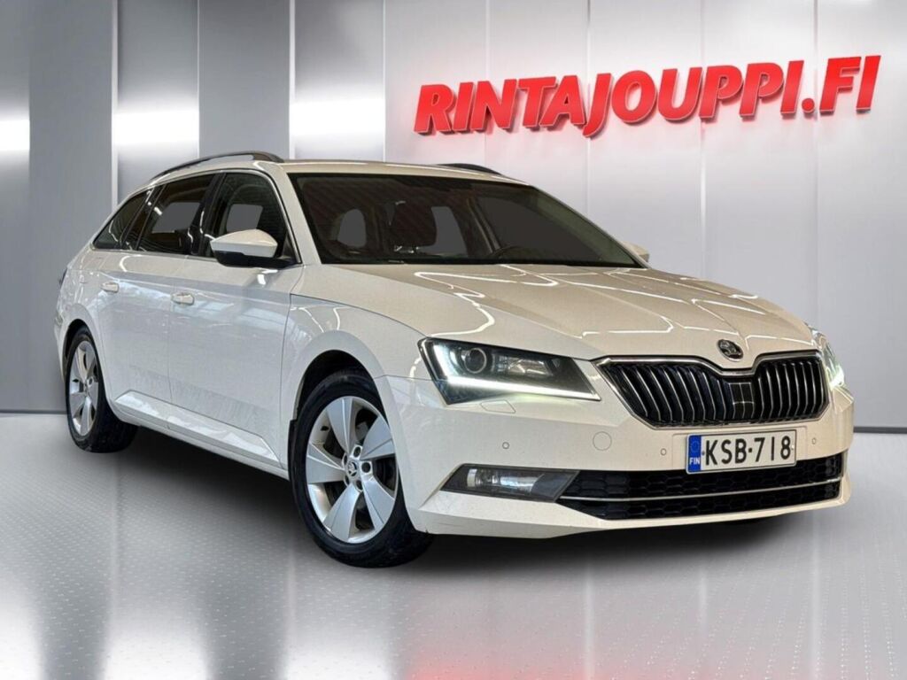 Skoda Superb 2016 Valkoinen