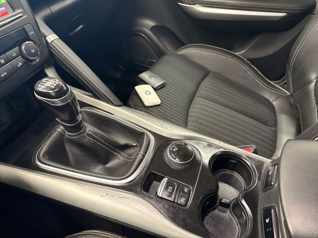 Renault Kadjar 2016 Punainen