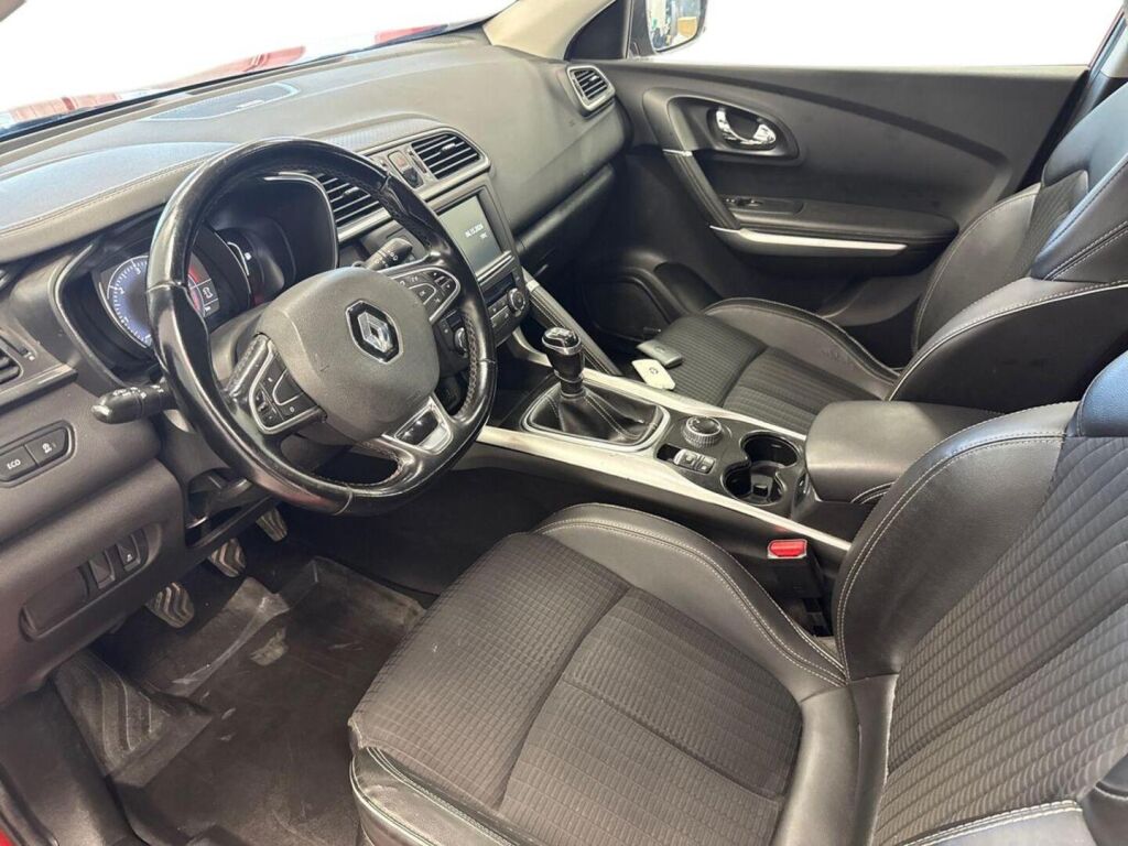 Renault Kadjar 2016 Punainen