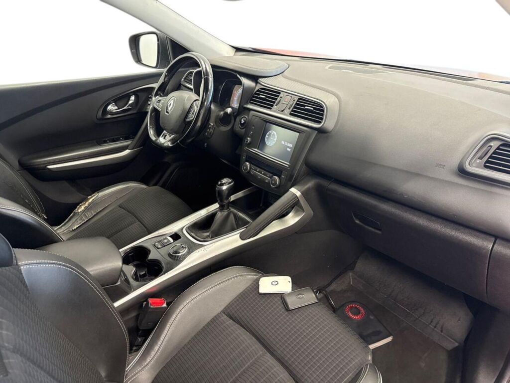 Renault Kadjar 2016 Punainen