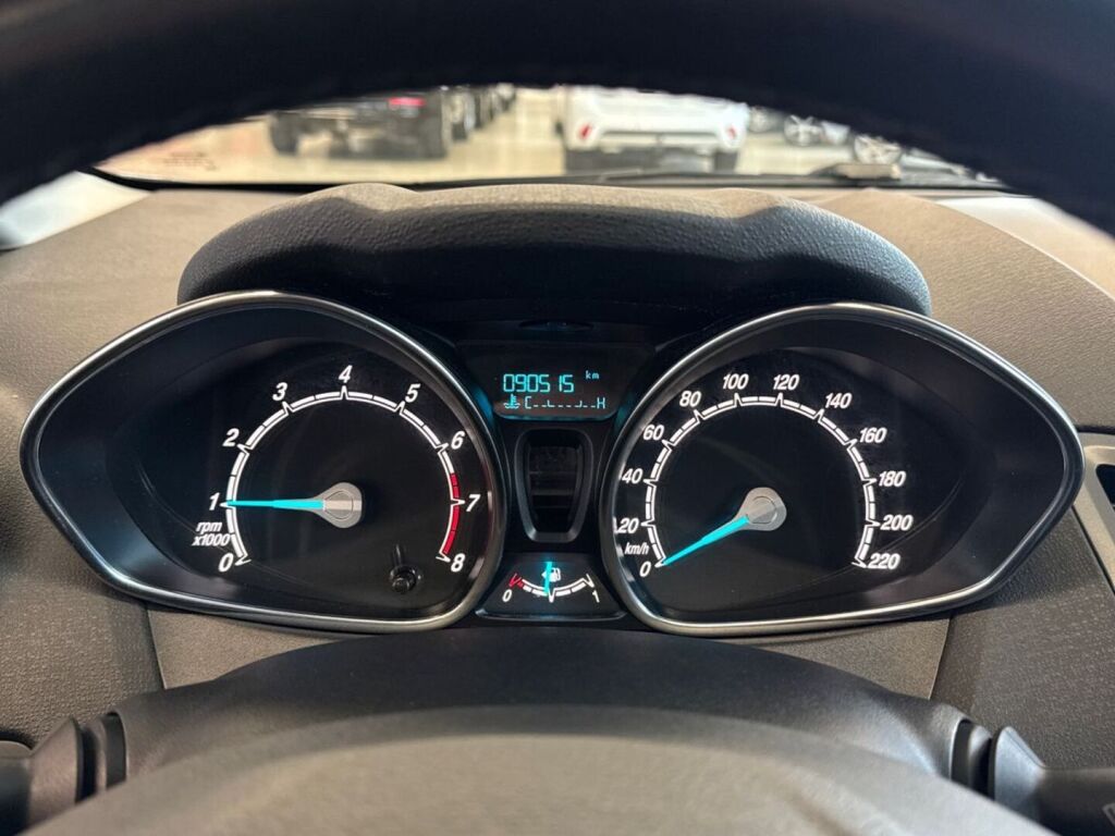 Ford Fiesta 2016 Metallinhohto Ruskea (beige)