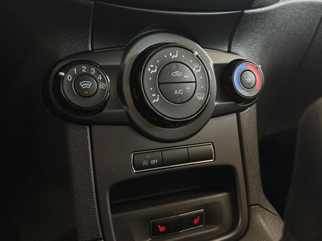 Ford Fiesta 2016 Metallinhohto Ruskea (beige)