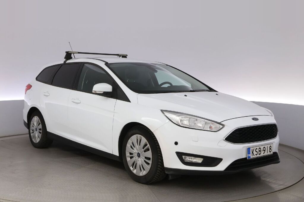 Ford Focus 2016 Valkoinen
