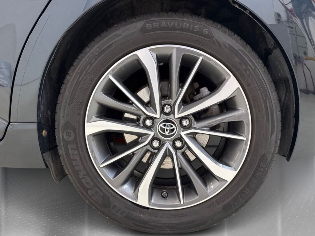 Toyota Avensis 2016 Harmaa