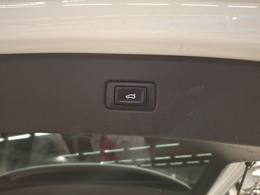 Audi Q7 2016 Valkoinen