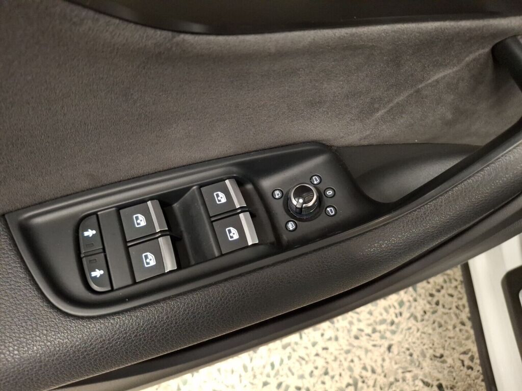 Audi Q7 2016 Valkoinen