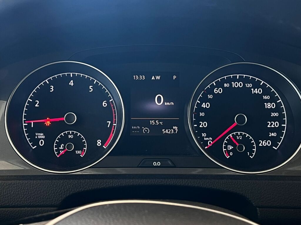 Volkswagen Golf 2016 Valkoinen