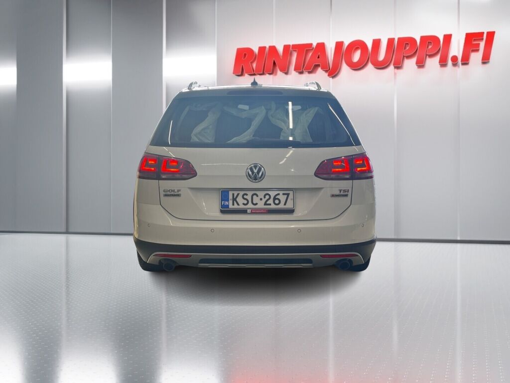 Volkswagen Golf 2016 Valkoinen