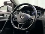 Volkswagen Golf 2016 Valkoinen