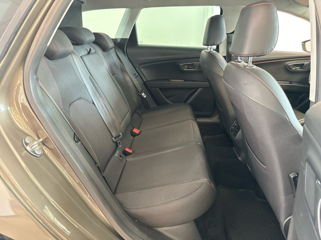 Seat Leon ST 2016 Ruskea (beige)