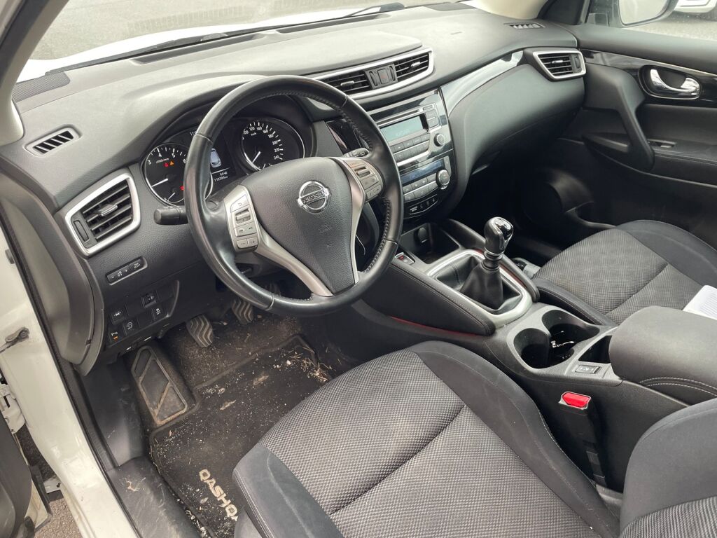 Nissan Qashqai 2016 Valkoinen