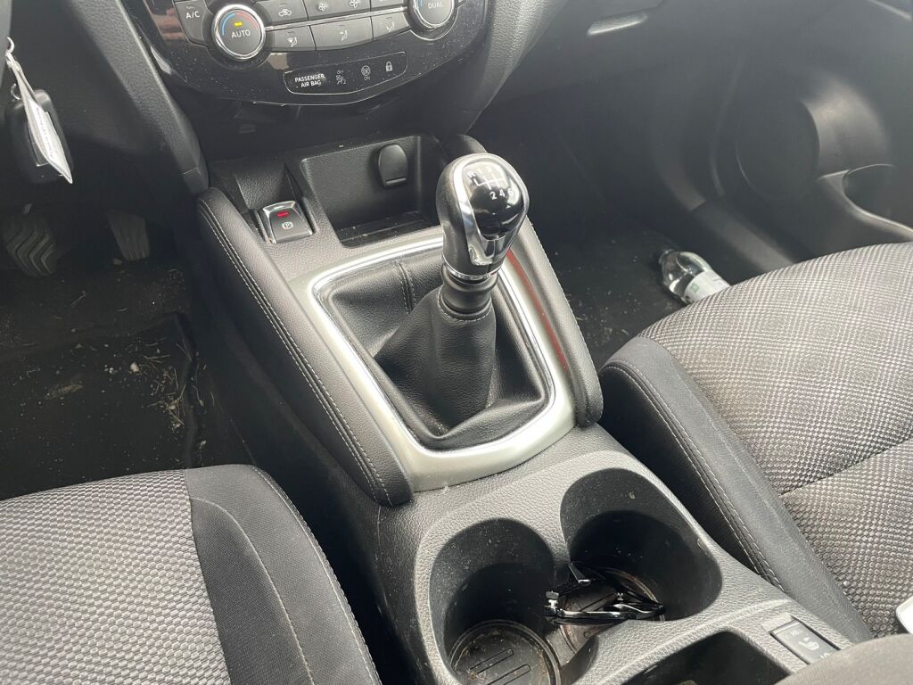 Nissan Qashqai 2016 Valkoinen