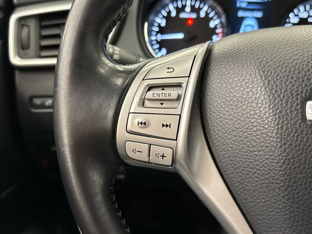 Nissan Qashqai 2016 Valkoinen