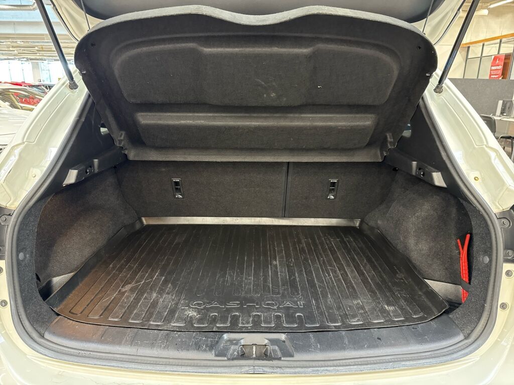 Nissan Qashqai 2016 Valkoinen