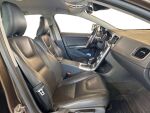 Volvo V60 Cross Country 2016 Ruskea (beige)