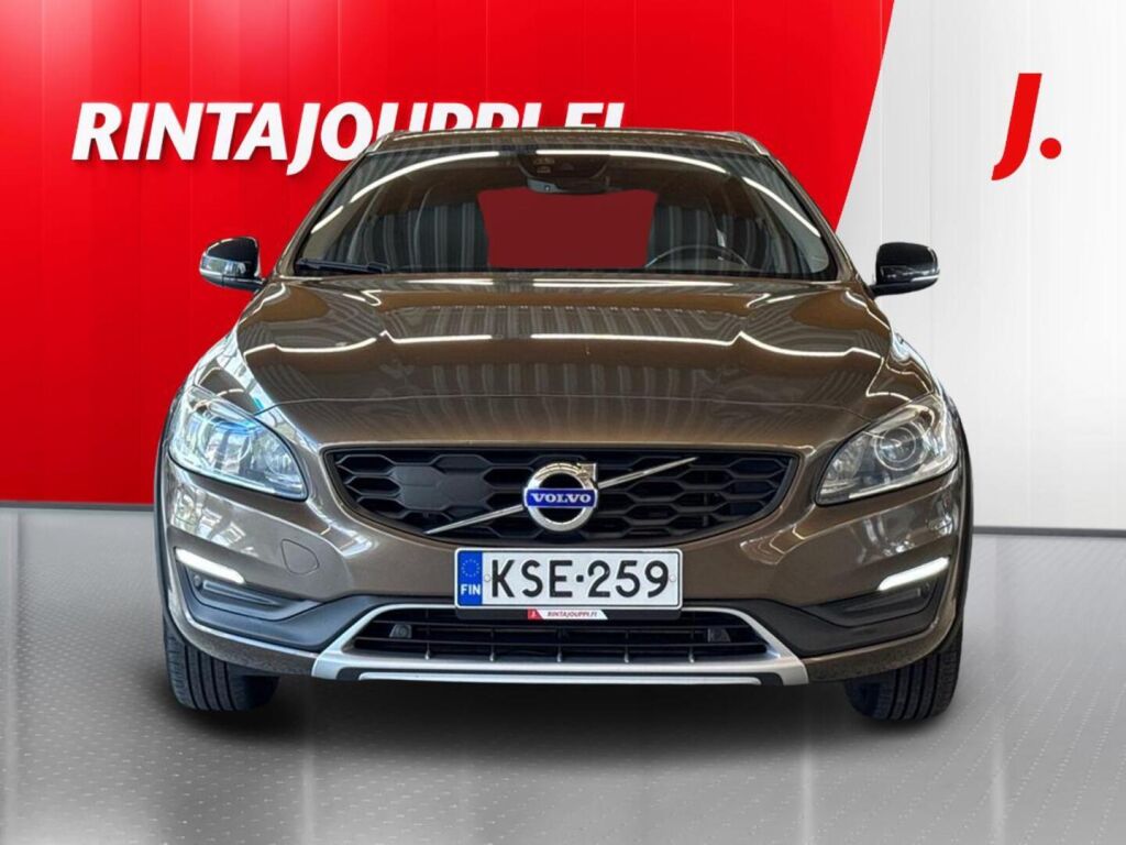 Volvo V60 Cross Country 2016 Ruskea (beige)