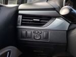 Toyota Avensis 2016 Ruskea (beige)