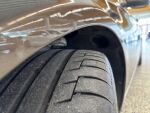 Mercedes-Benz C 2017 Metallinhohto Ruskea (beige)