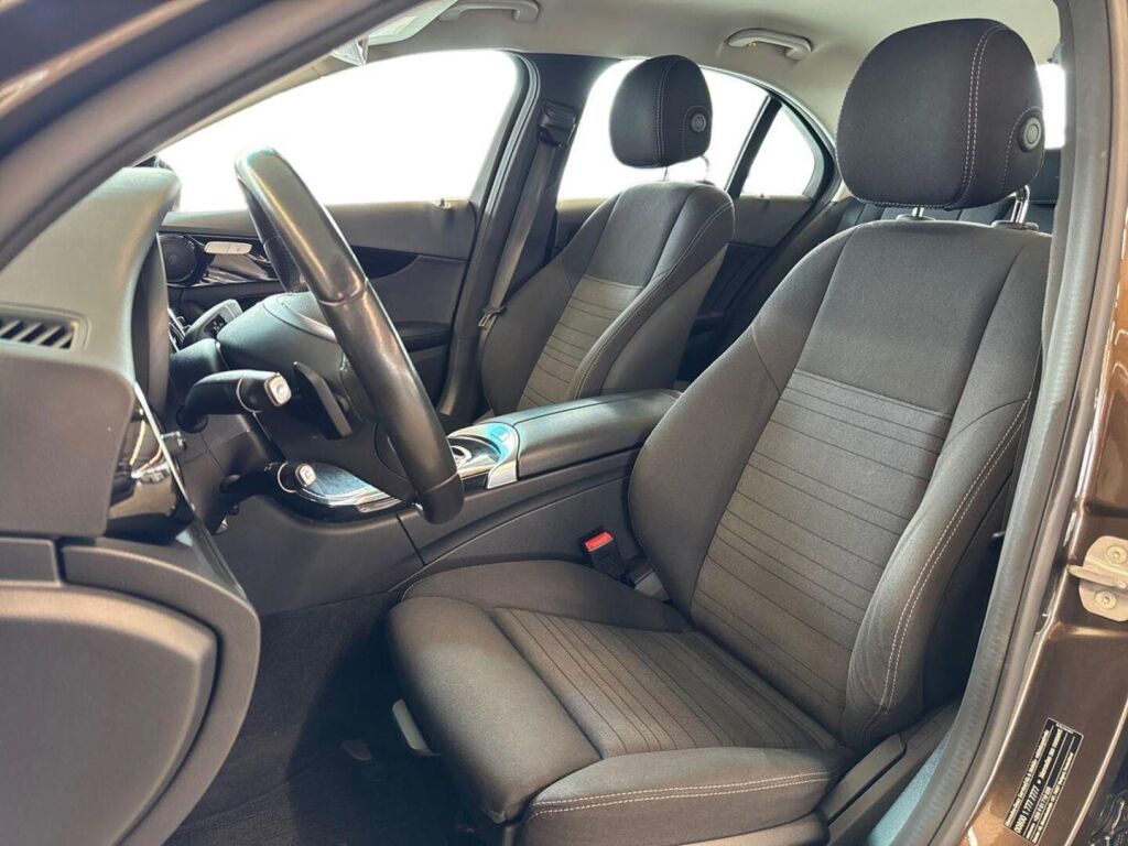 Mercedes-Benz C 2017 Metallinhohto Ruskea (beige)