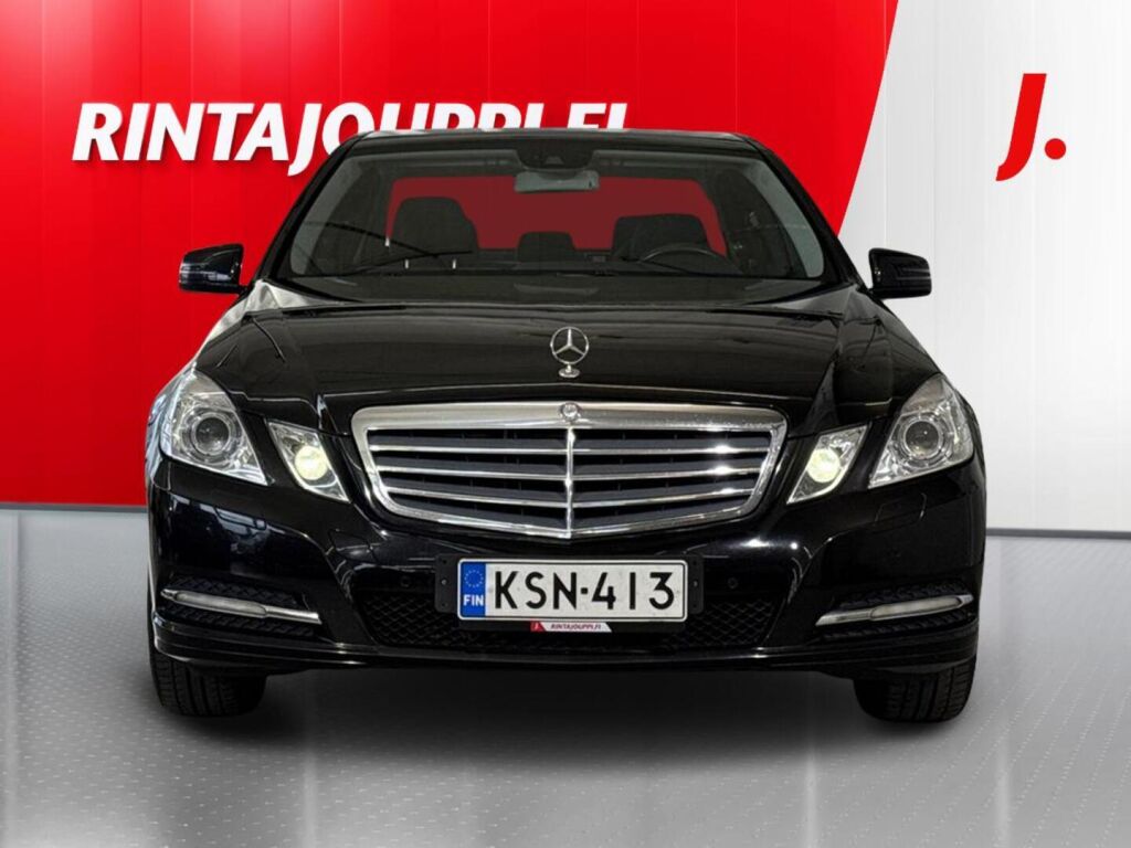 Mercedes-Benz E 2011 Musta