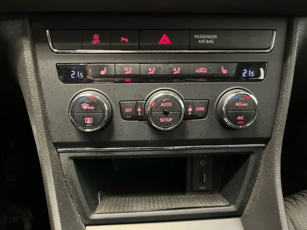 Seat Leon ST 2017 Harmaa