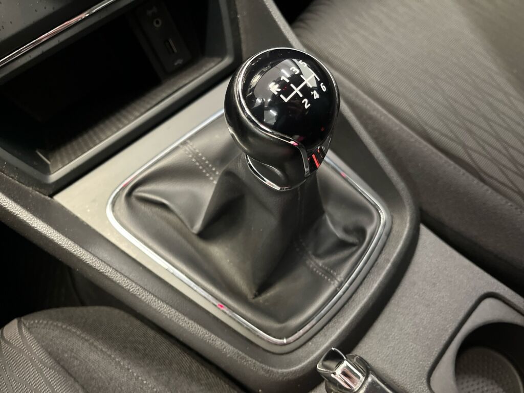 Seat Leon ST 2017 Harmaa