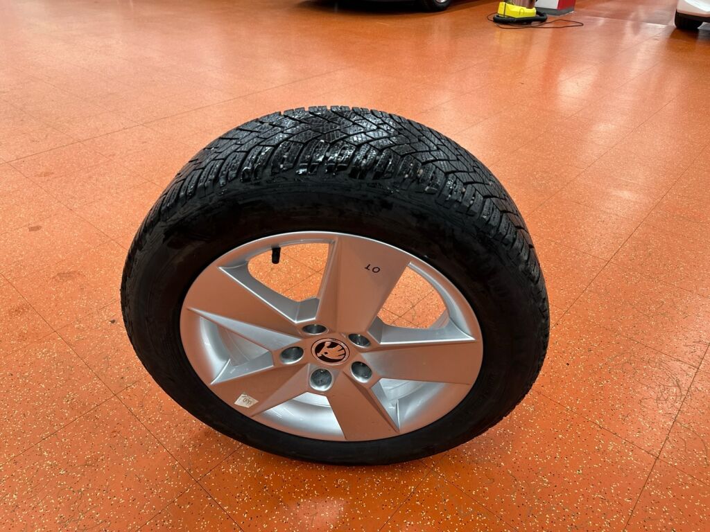 Skoda Octavia 2017 Sininen