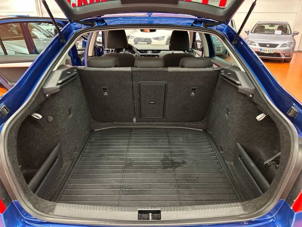 Skoda Octavia 2017 Sininen