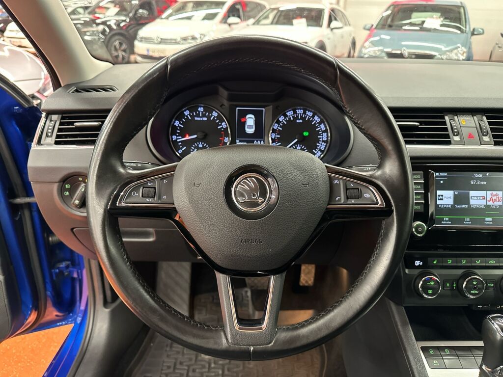 Skoda Octavia 2017 Sininen