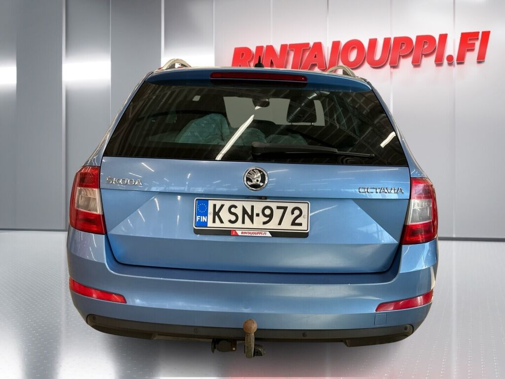 Skoda Octavia 2016 Sininen