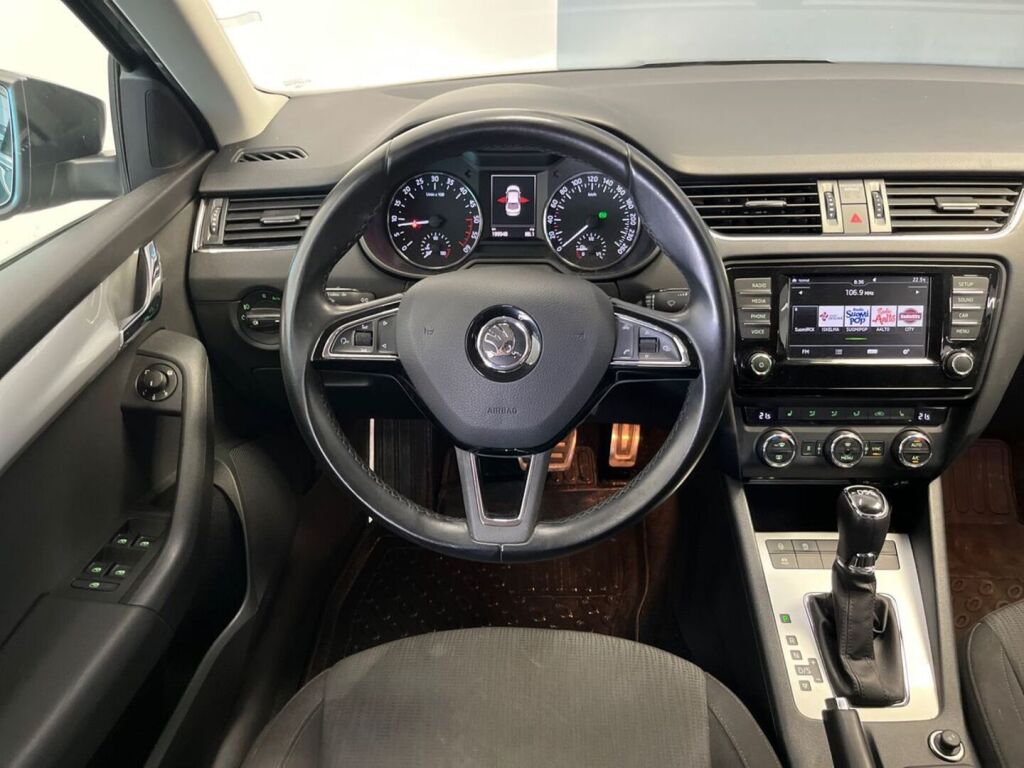 Skoda Octavia 2017 Harmaa