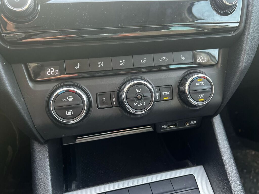 Skoda Octavia 2017 Harmaa