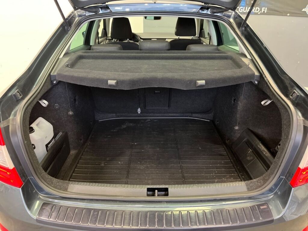 Skoda Octavia 2017 Harmaa