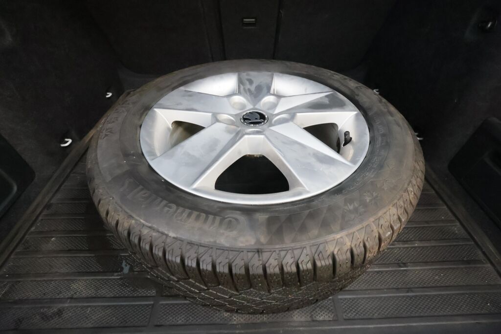 Skoda Octavia 2017 Valkoinen