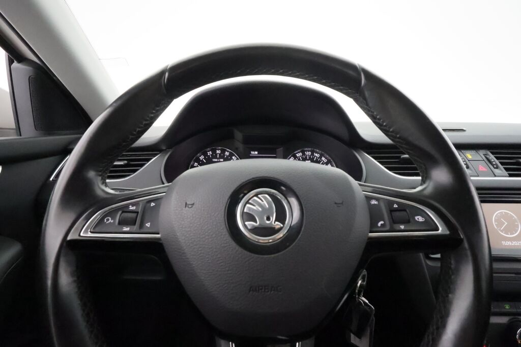 Skoda Octavia 2017 Valkoinen