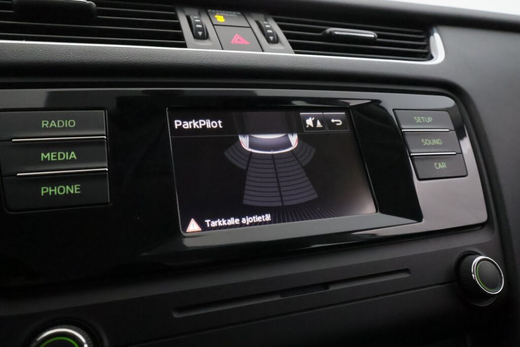 Skoda Octavia 2017 Valkoinen