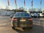 Skoda Superb 2017 Musta
