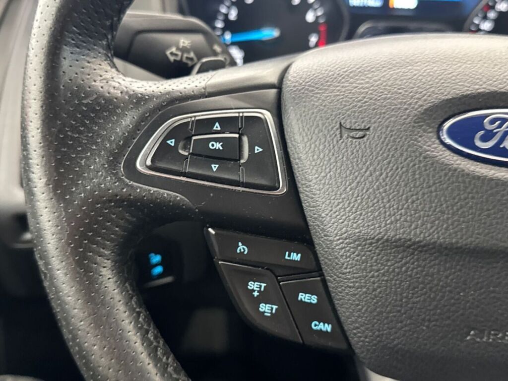 Ford Focus 2017 Valkoinen