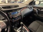 Nissan Qashqai 2017 Punainen