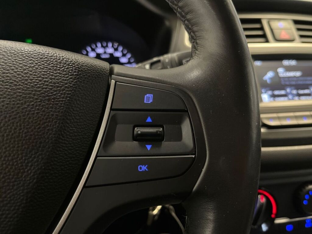 Hyundai i20 Hatchback 2019 Valkoinen