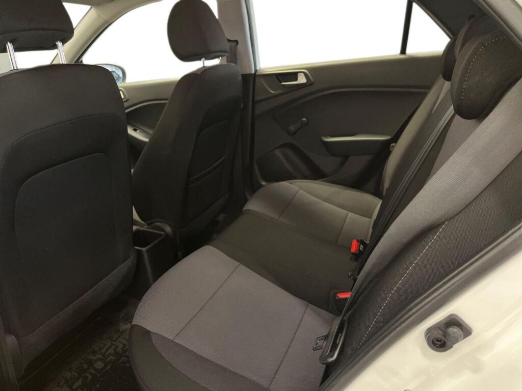 Hyundai i20 Hatchback 2019 Valkoinen