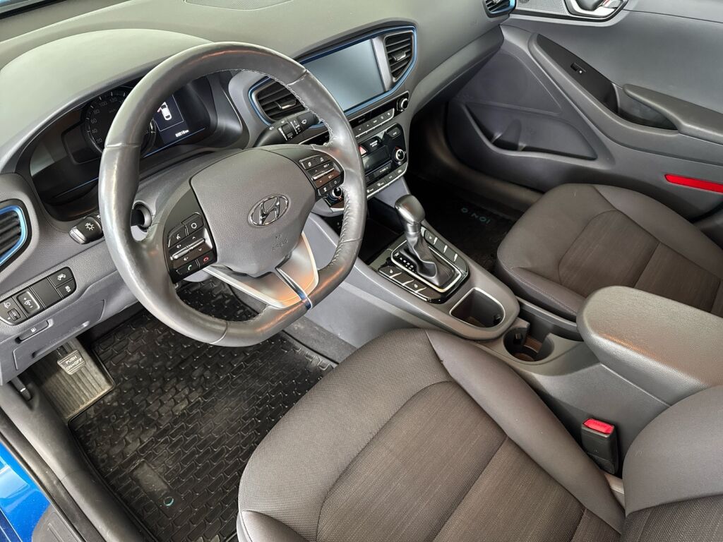 Hyundai IONIQ hybrid 2017 Sininen