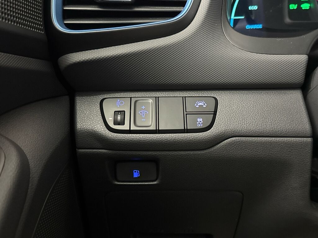 Hyundai IONIQ hybrid 2017 Sininen