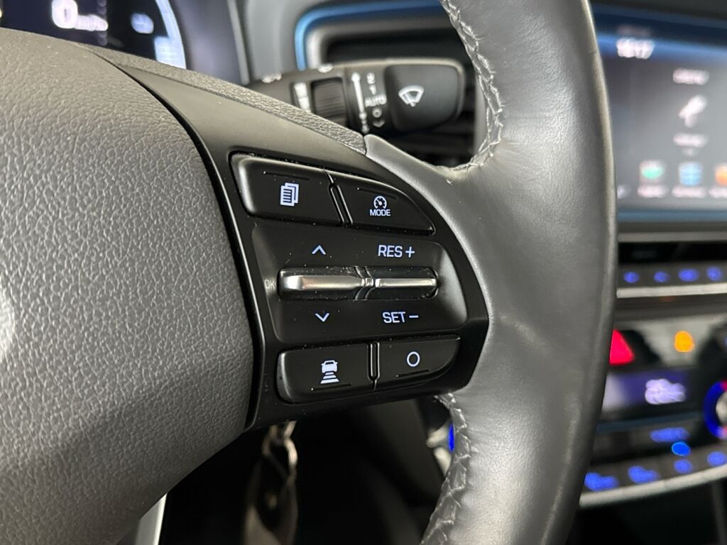 Hyundai IONIQ hybrid 2017 Sininen